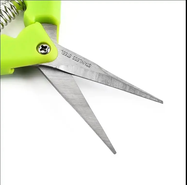 Garden Pruning Shears 4