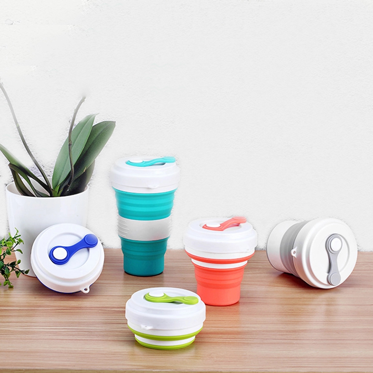 Folding Silicone Travel Cup With Lids 3