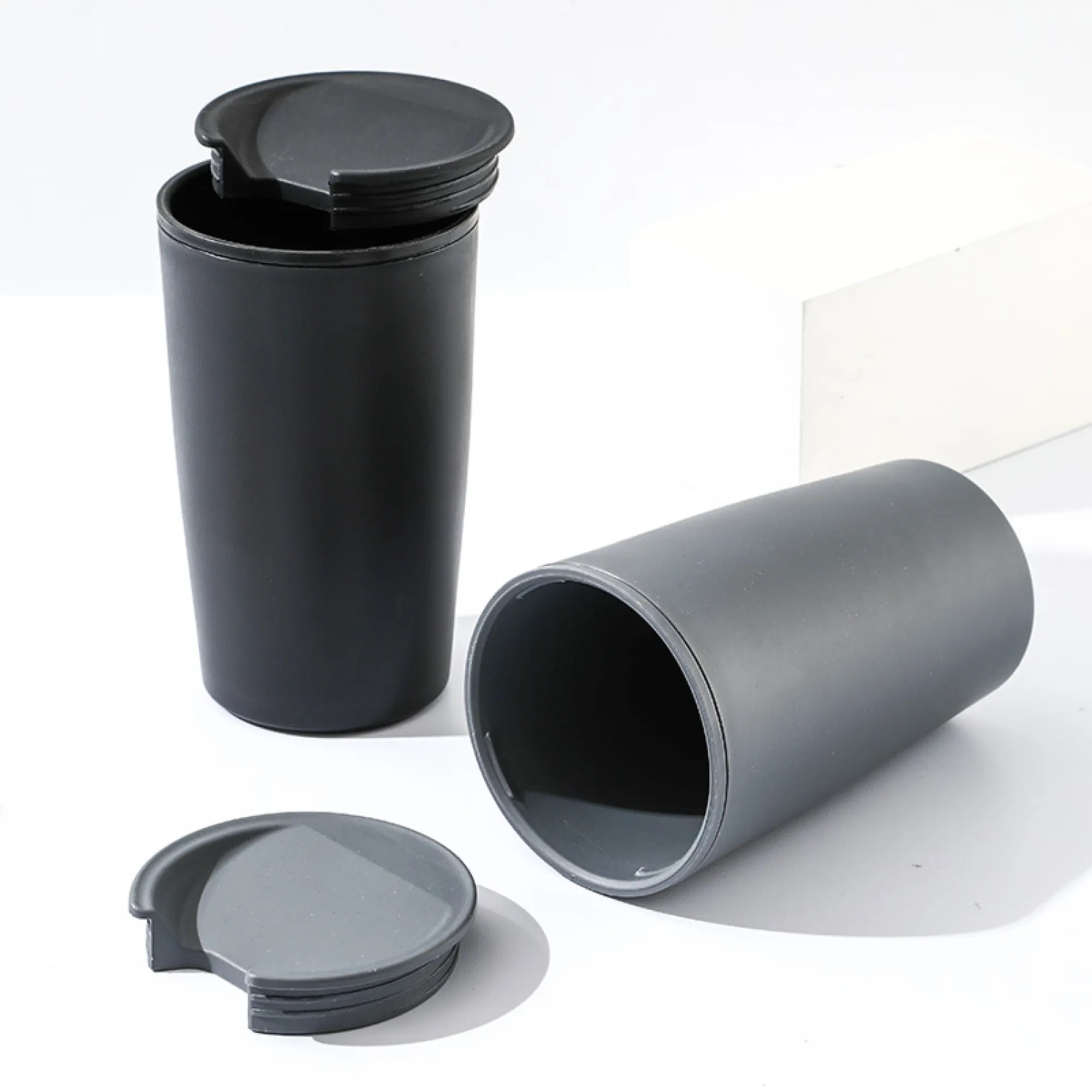 18oz Portable Double Layer Plastic Coffee Cup 5