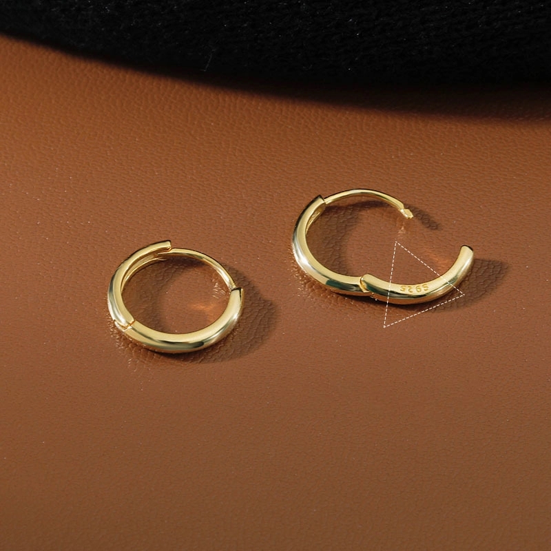 Minimalist Gold Huggie Hoop Earrings 2