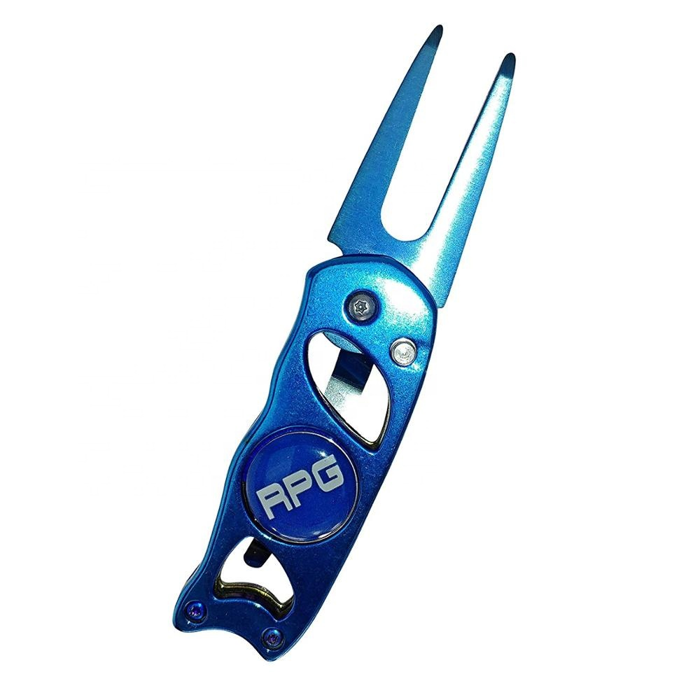 Switchblade Golf Divot Repair Tool 1