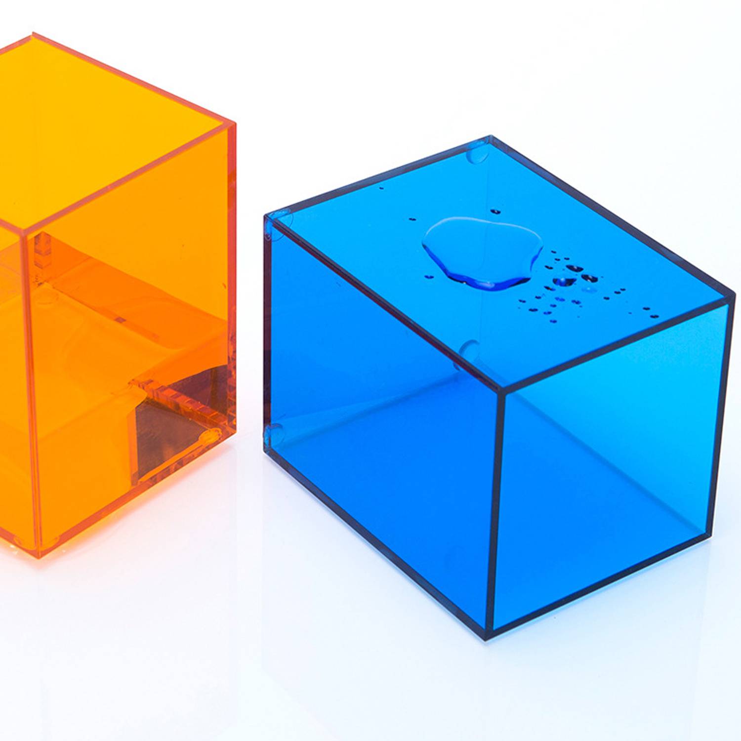 Desktop Colorful Transparent Acrylic Pen Holder 7