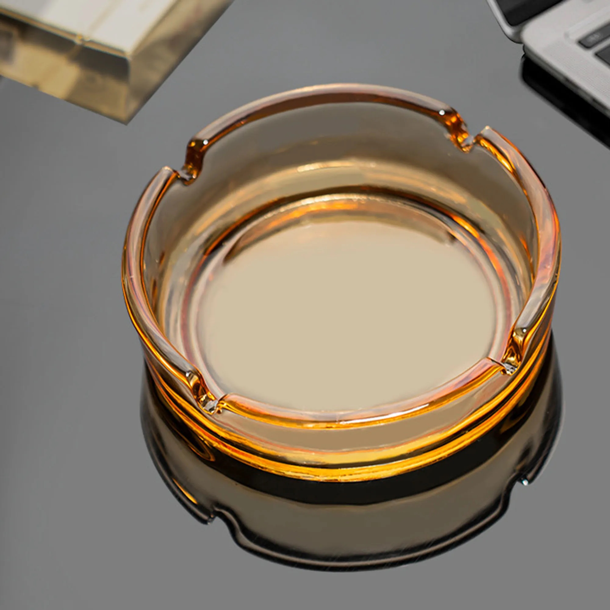 Premium Glass Ashtray With Logo For Safety 2