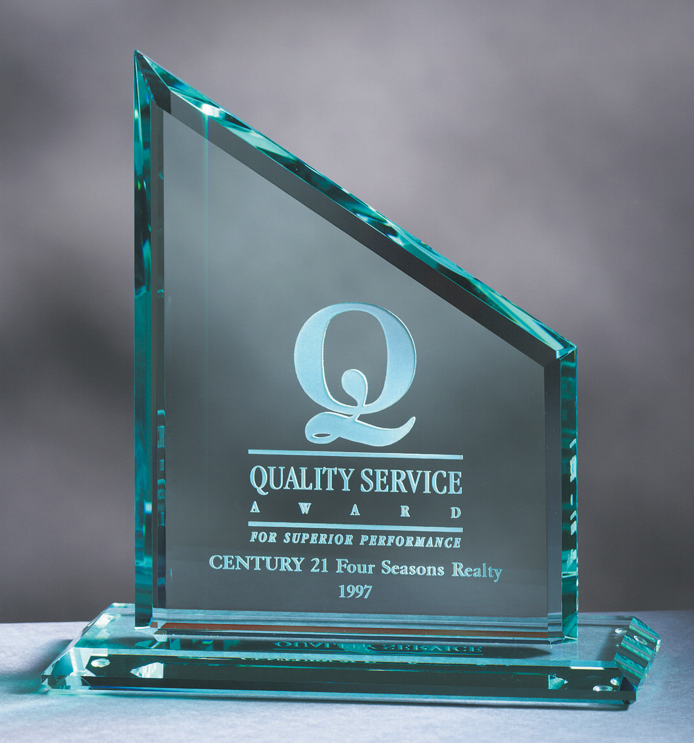 8" Jade Double Beveled Sierra Glass Award 1