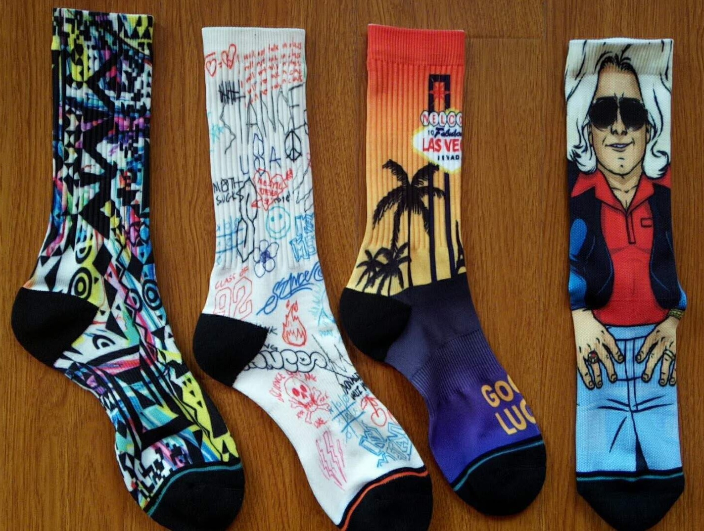360 Degree Seamless Full Color DTG Athletic CREW Socks 1