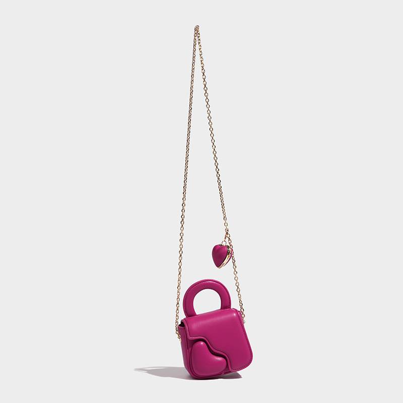 PU Leather Chain Love Shaped Crossbody Bag 4