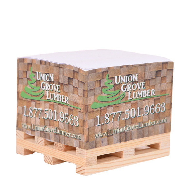 Sticky Note Cubes On Pallets 2