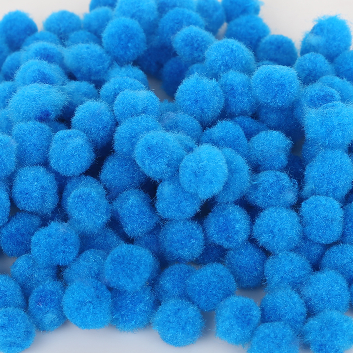 Soft and Fluffy Craft Pom Pom Balls ( 500 pieces ) 42