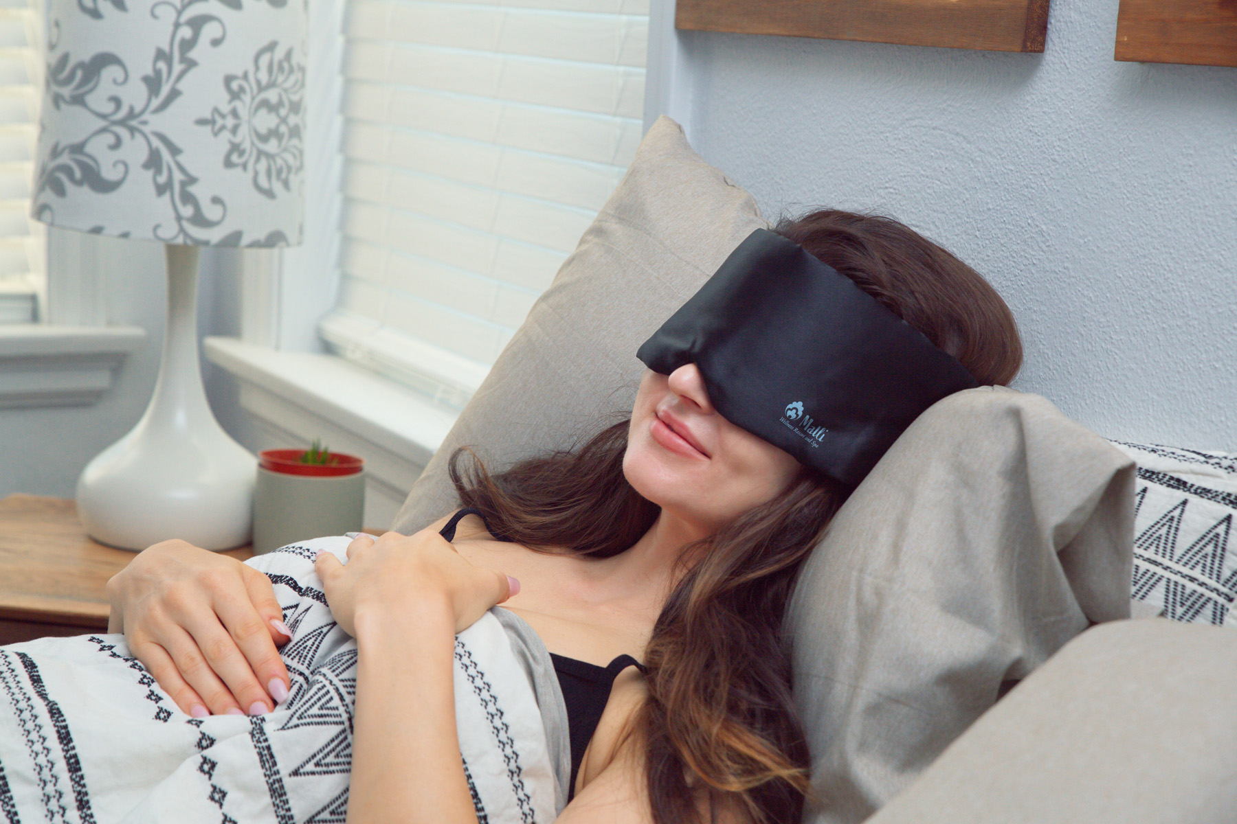 BeWell™ Serenity Full-Coverage Satin Sleep Mask 8
