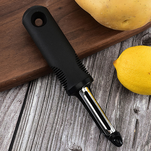 Good Grips Swivel Peeler 3