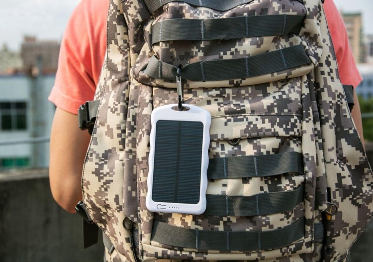 9374SCC Solar Power Bank 4