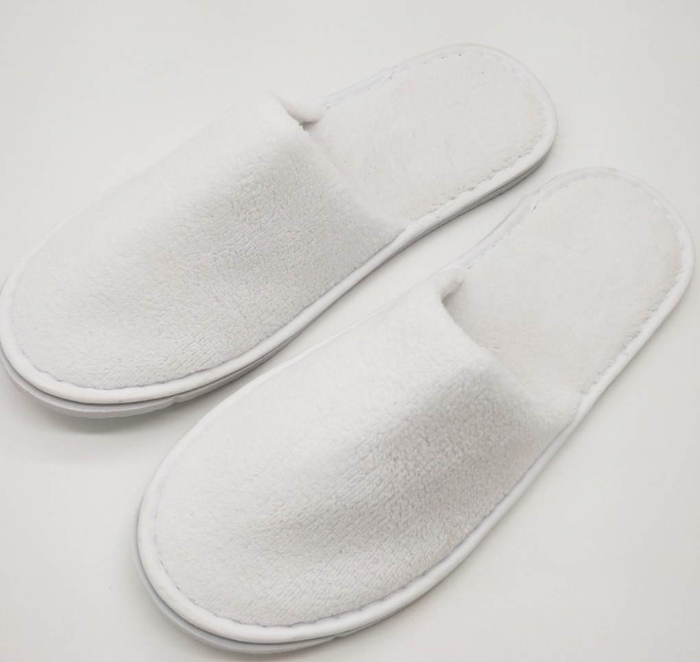 Disposable Slippers 1