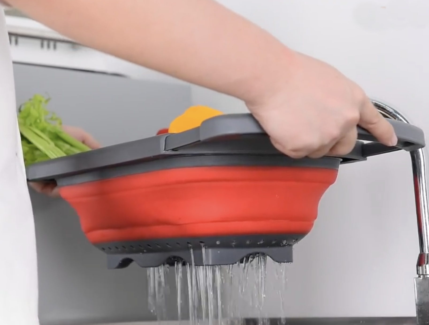 The Sink Vegetable/Fruit Strainer Basket with Extendable Handles 5