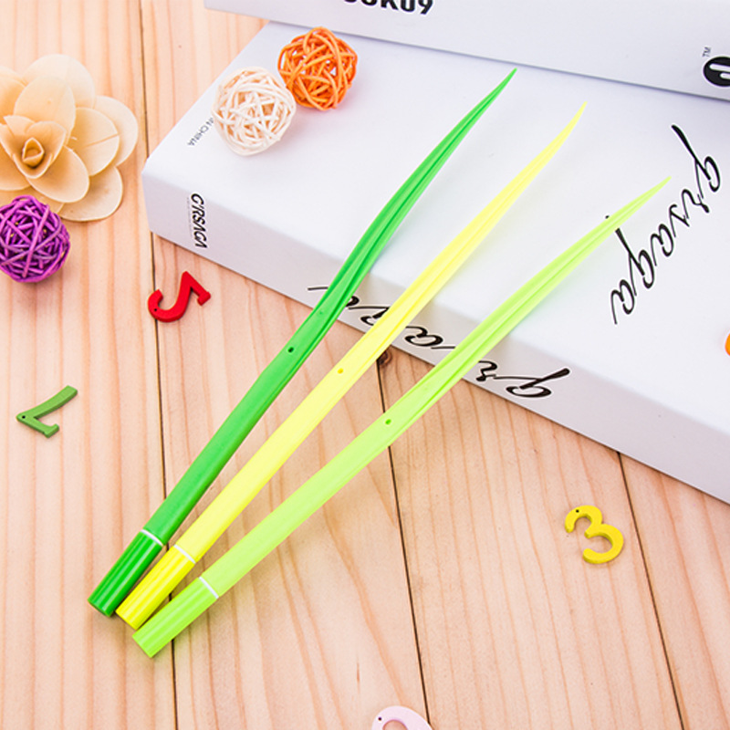Flexible Grass Pen 1