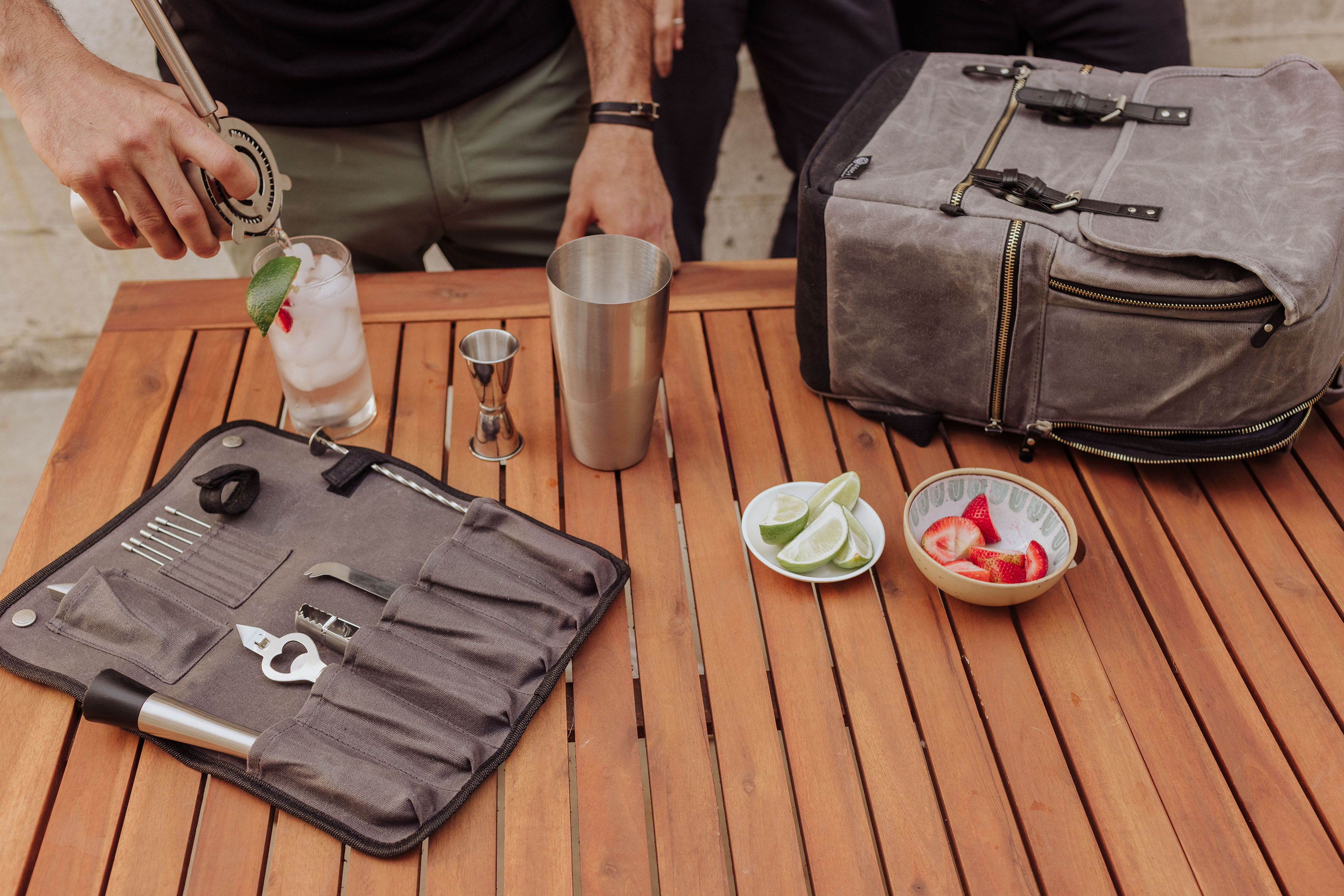 Bar-Backpack Portable Cocktail Set 5
