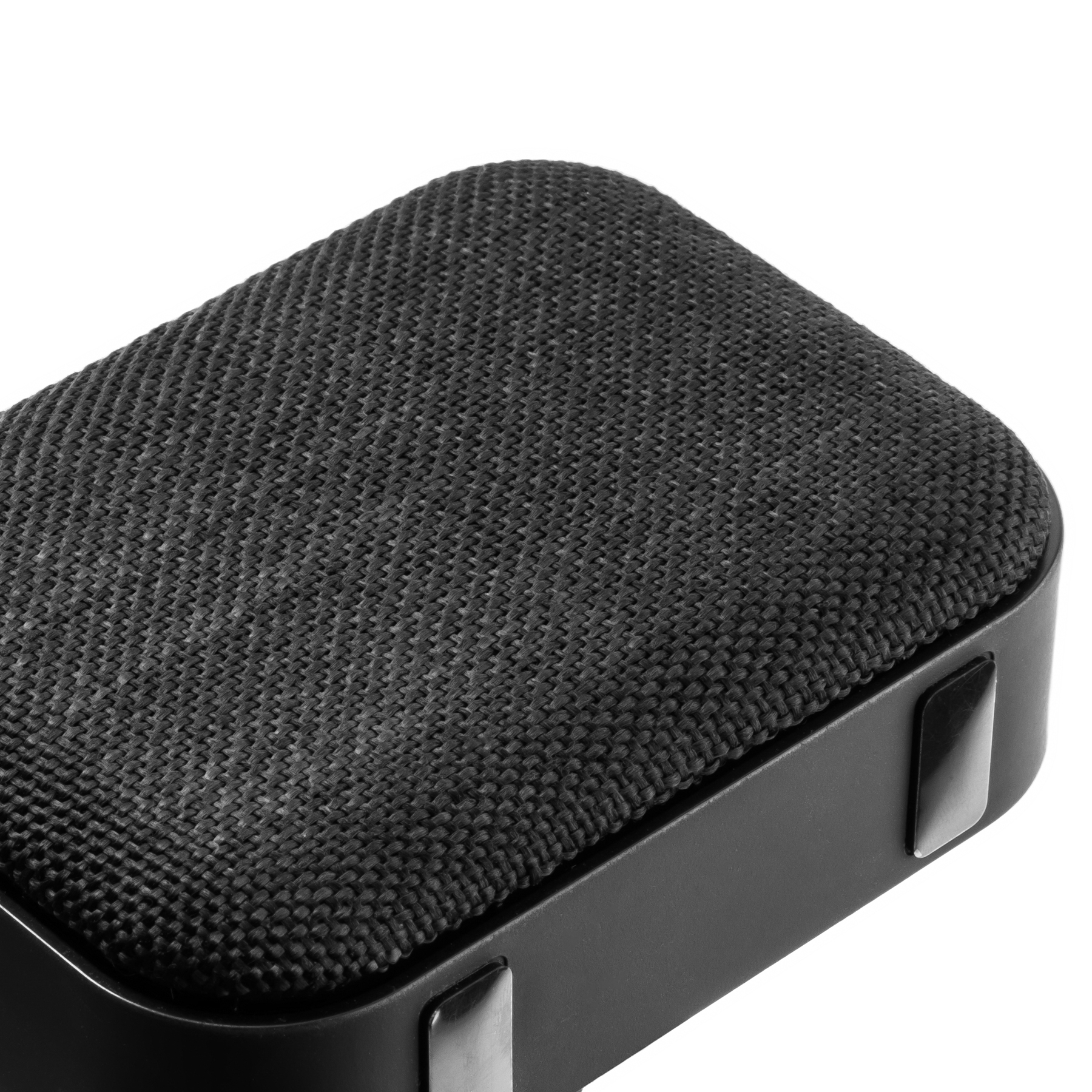 Loud 'N Clear Wireless Speaker 9