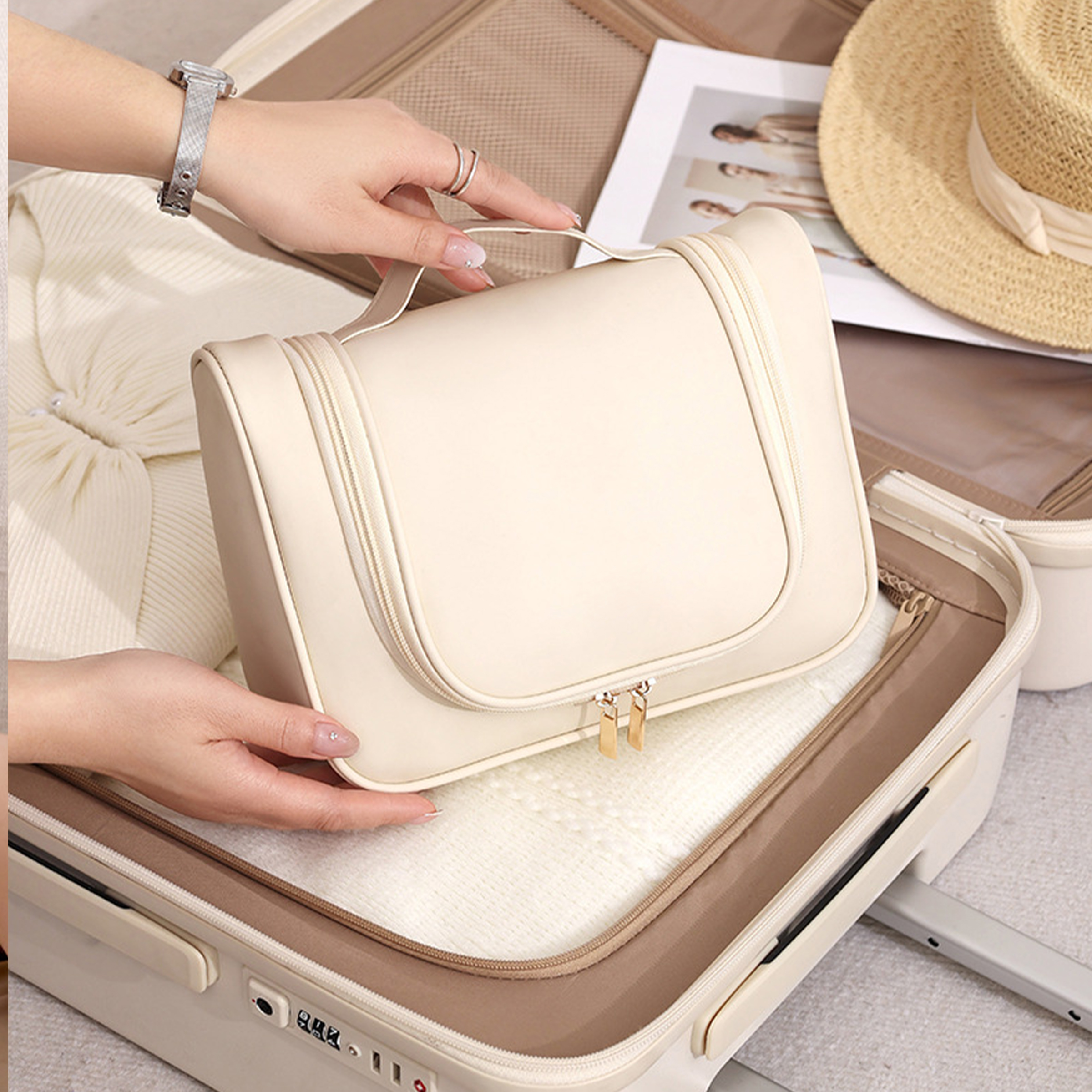 Leather Large Capacity Portable Toiletry And Makeup Bag 4