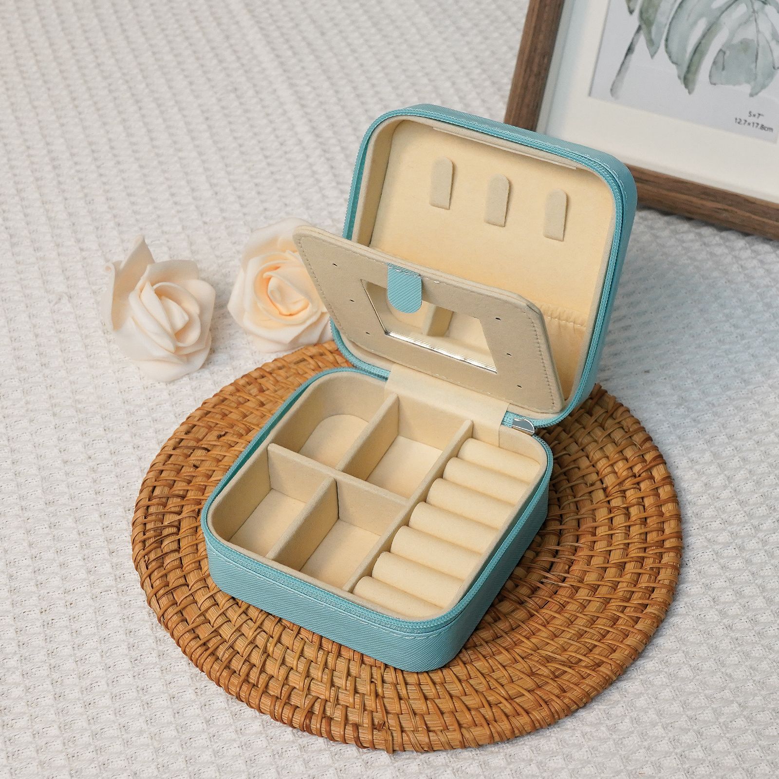 Jewelry Travel Case with Mirror 6