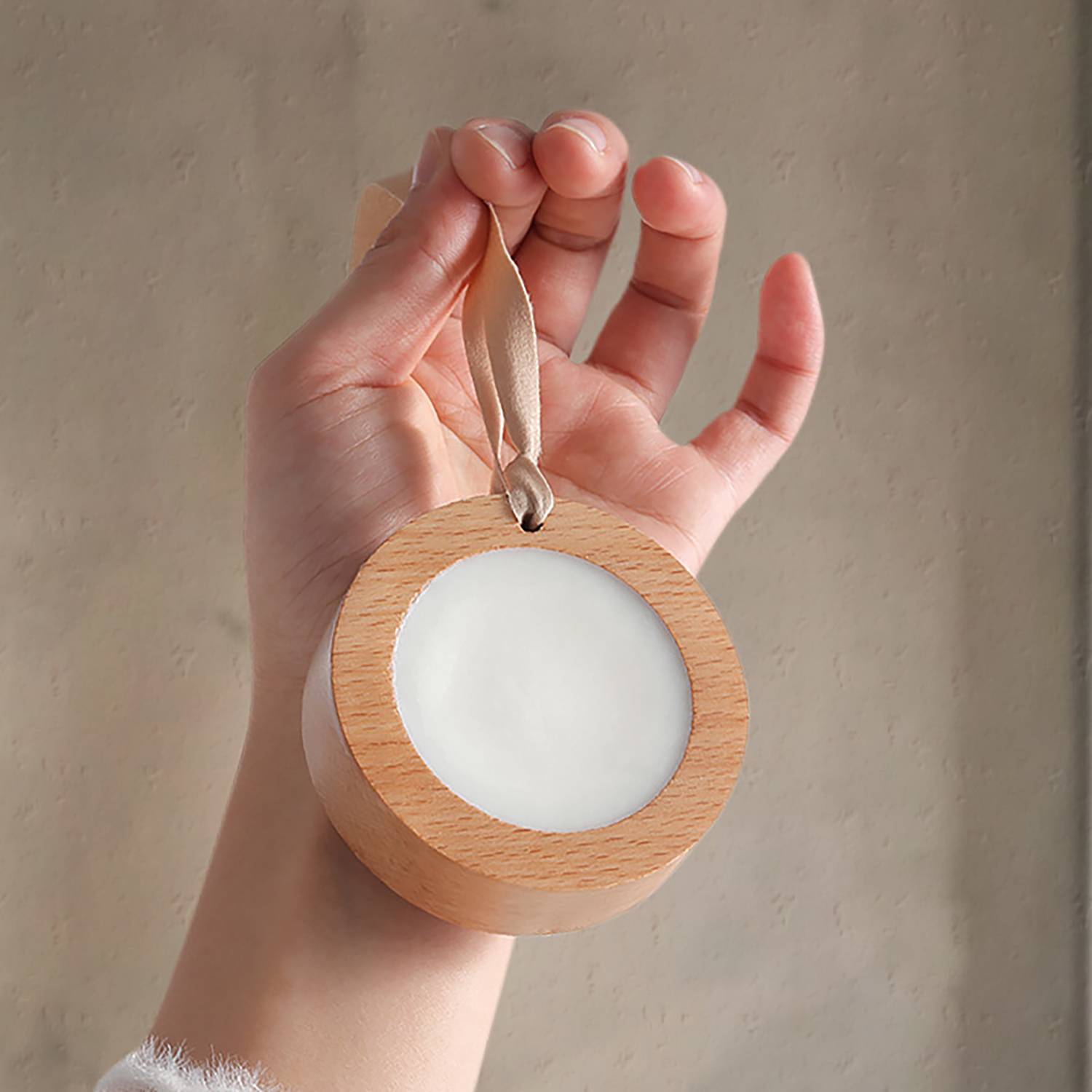 Indoor Wardrobe Solid Long-lasting Aromatherapy Pendant 7