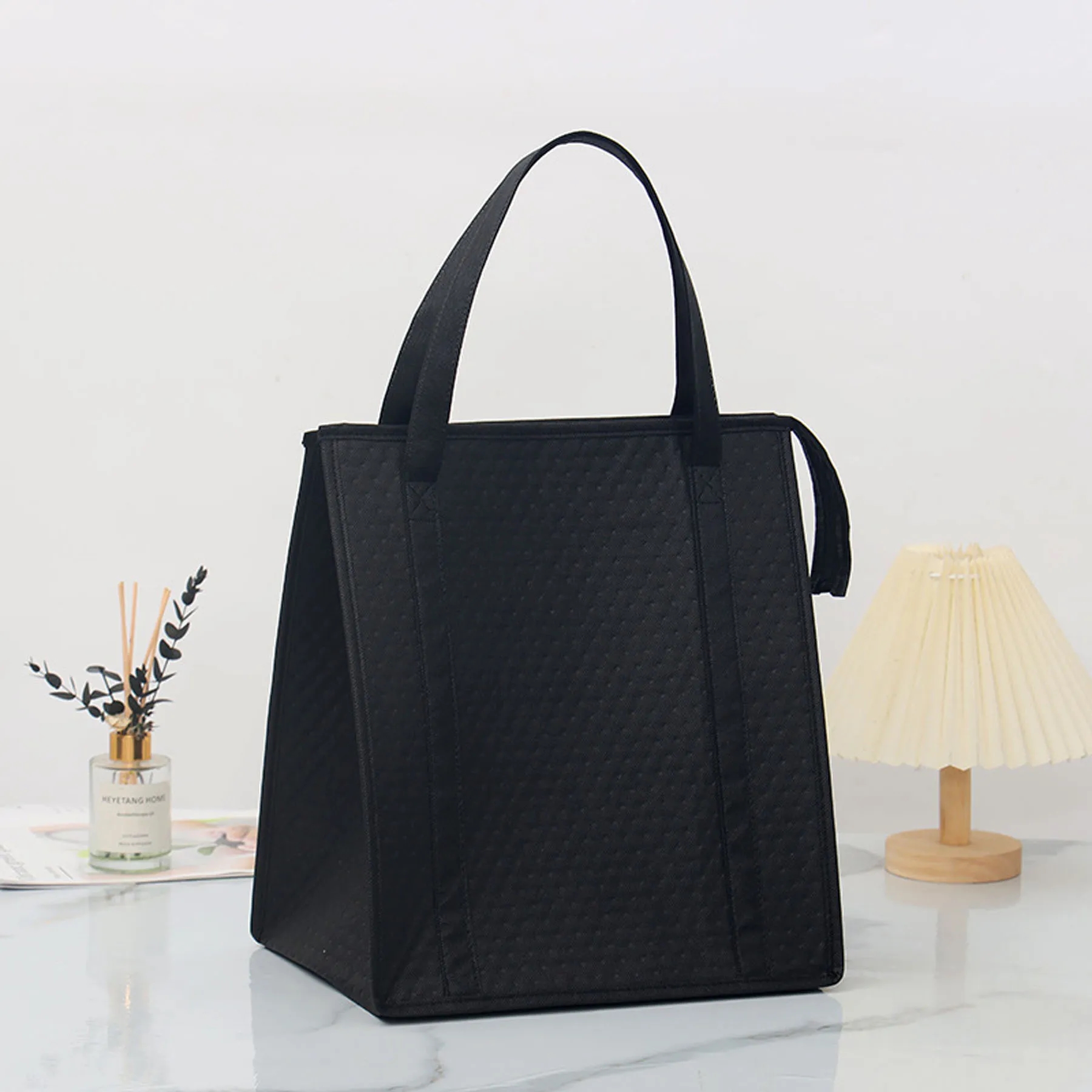 Non Woven Insulation Bag 3