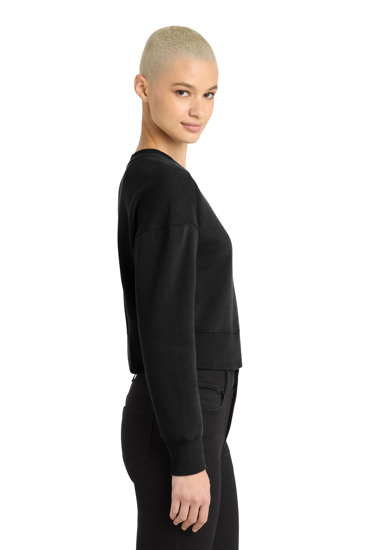 District Women's Perfect Weight Fleece Cropped Crew DT1105 12