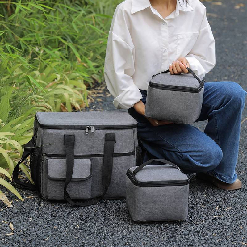 Large Capacity Pet Travel Cat Food Bag 7