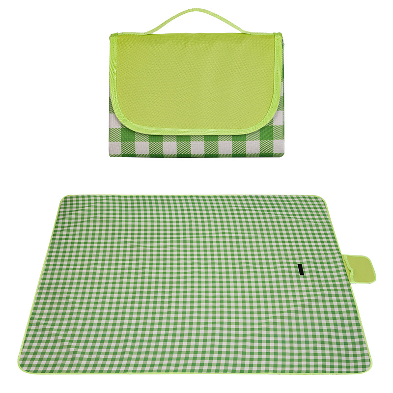 The Roll-up Picnic Blanket 3