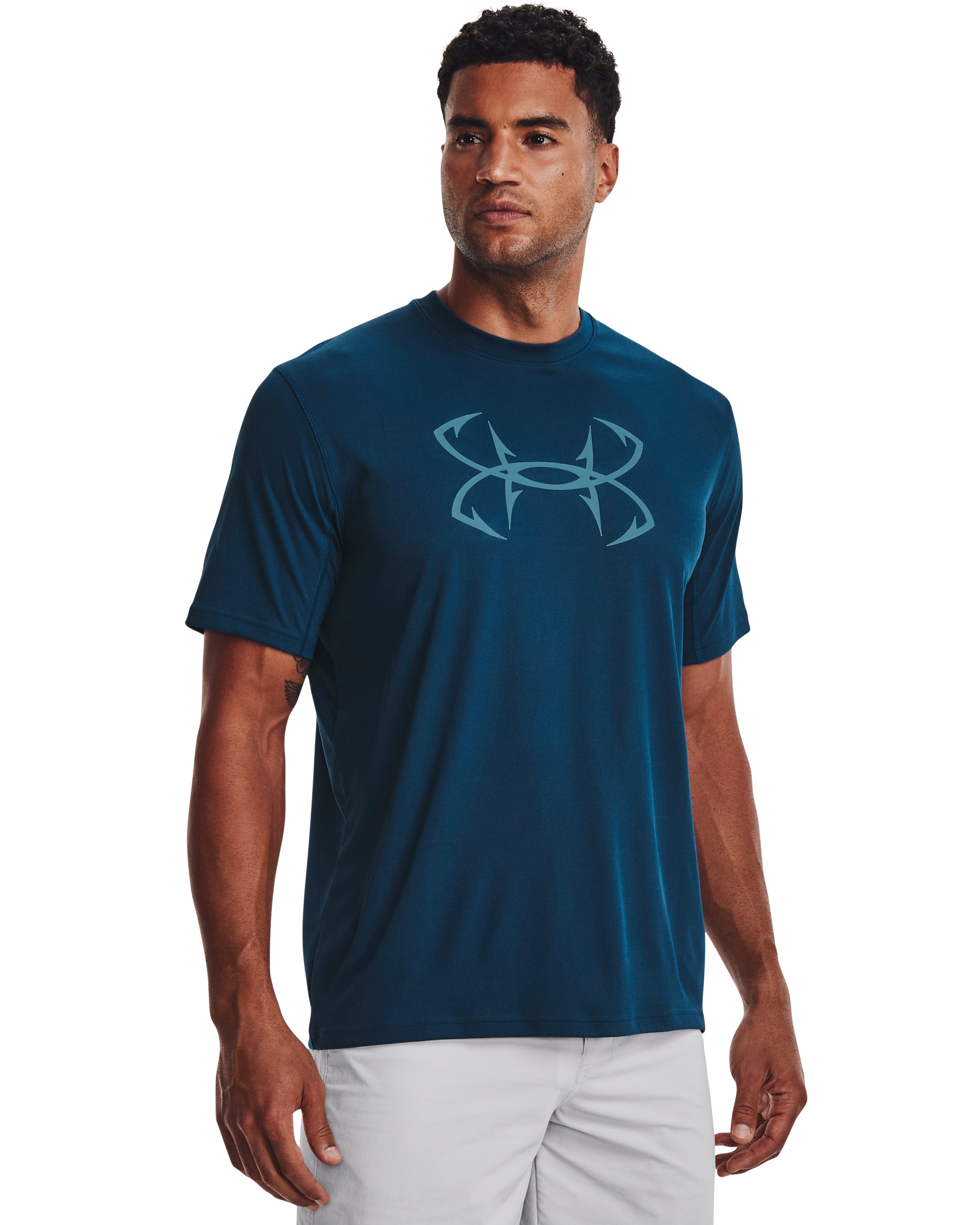 Men's UA Iso-Chill Fish Short Sleeve  3