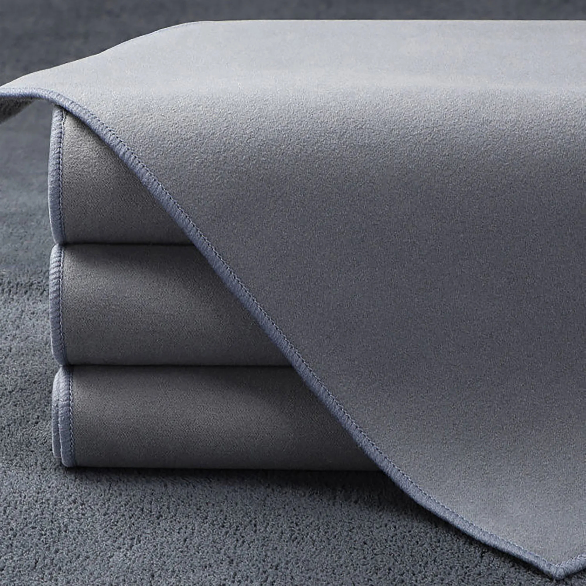 The Coral Fleece Cloth With Logo For Car Cleaning 3