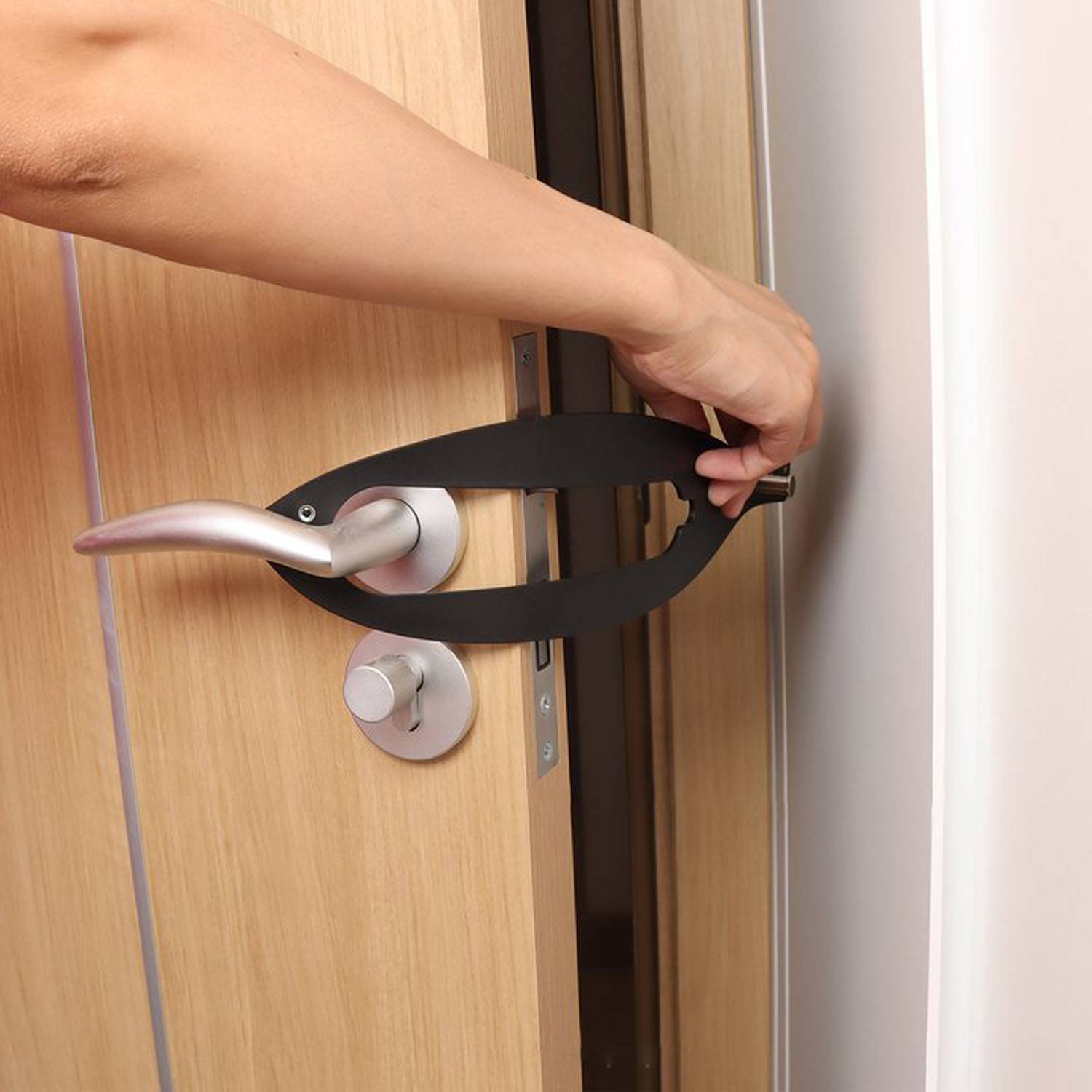 Adjustable Cat Door Latch – No Damage & Pet-Safe Privacy 6