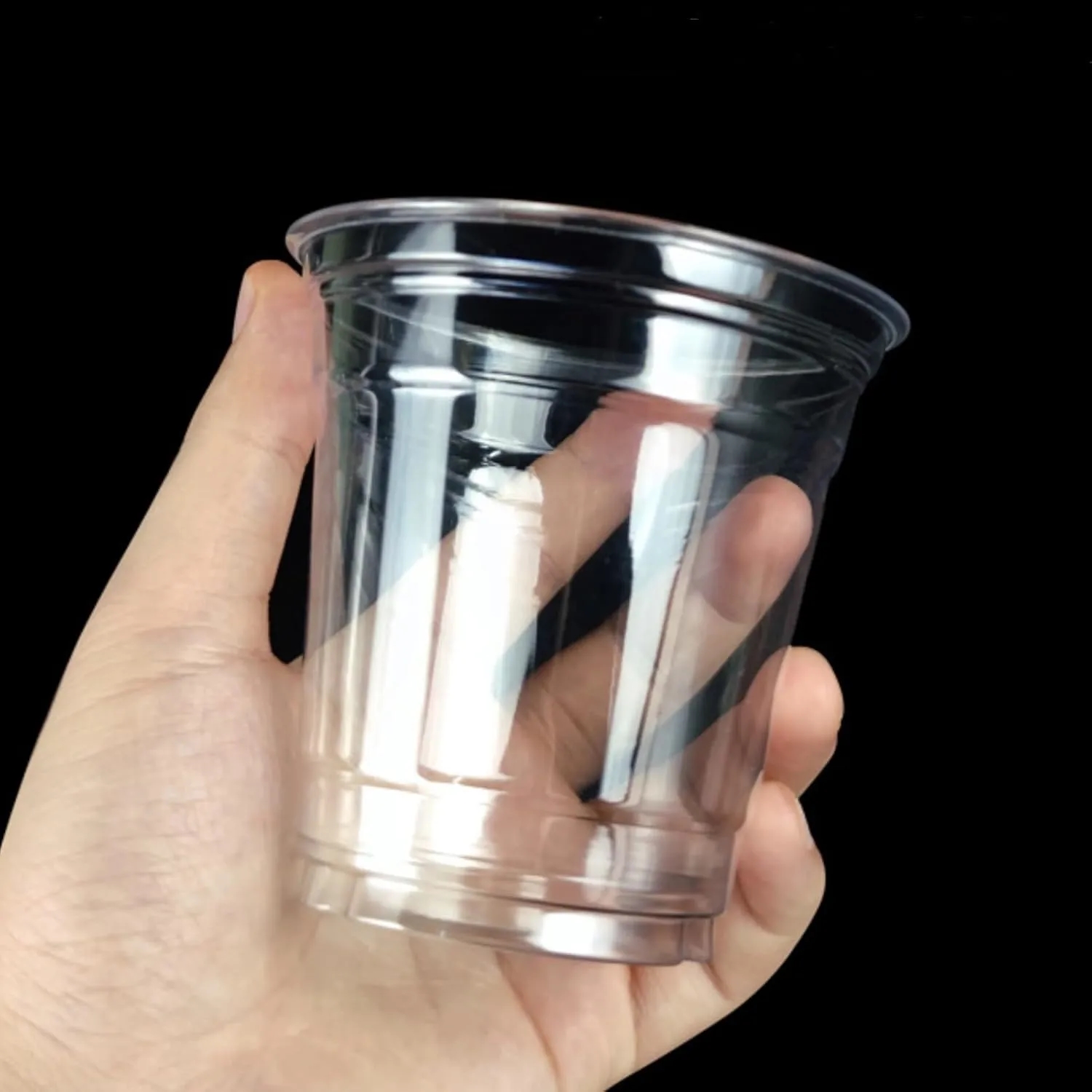 16oz Plastic Coffee Cup with Sip Lid 4