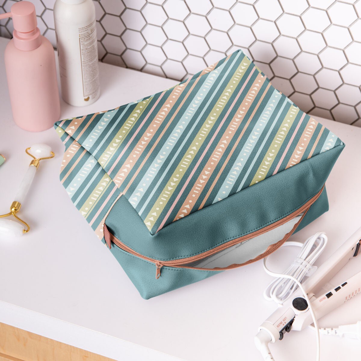 BUSIER BEE - VEGAN LEATHER