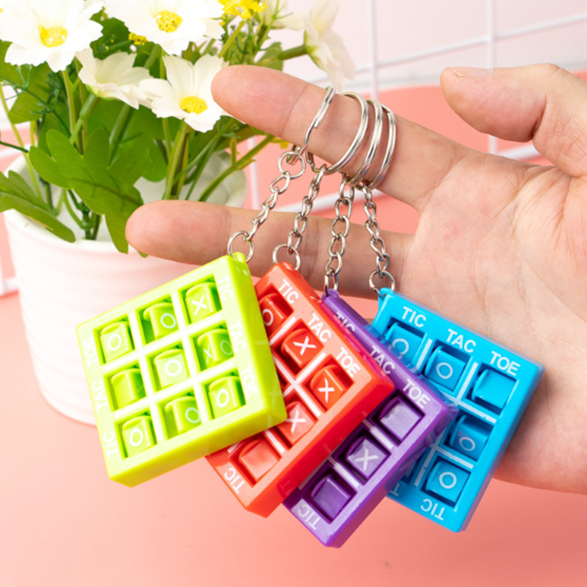 Tic Tac Toe Puzzle Keychain Game with Custom Logo 1