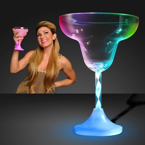 Spiral stem cocktail glass - margarita 3