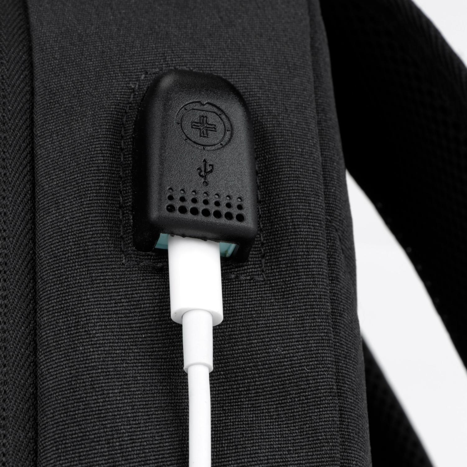 SwissDigital® ARBON RFID Travel Business Backpack 1