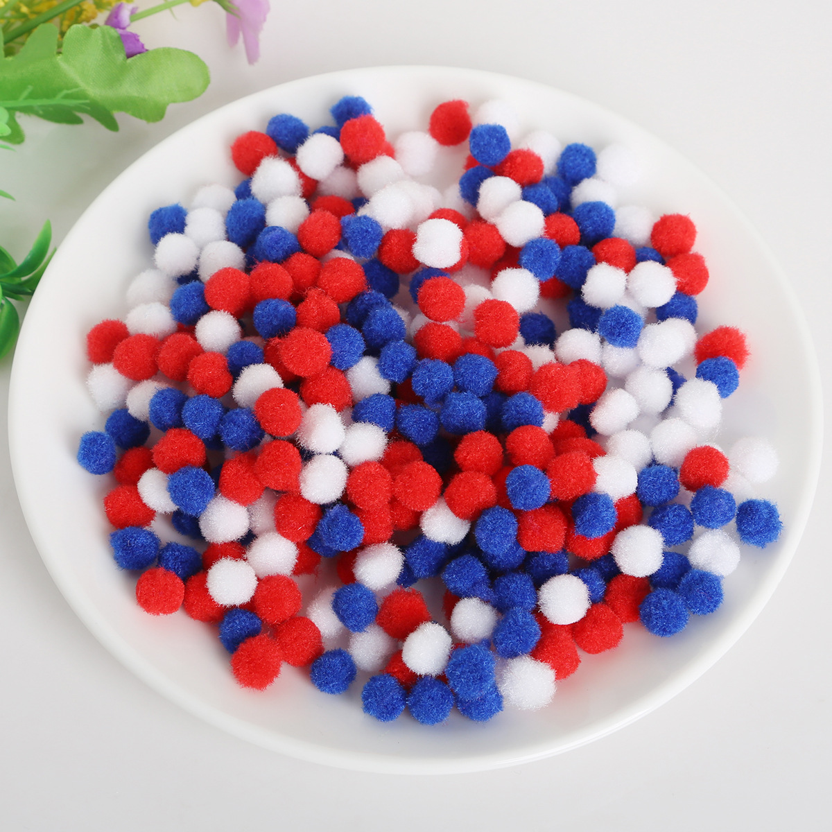 Soft and Fluffy Craft Pom Pom Balls ( 500 pieces ) 33