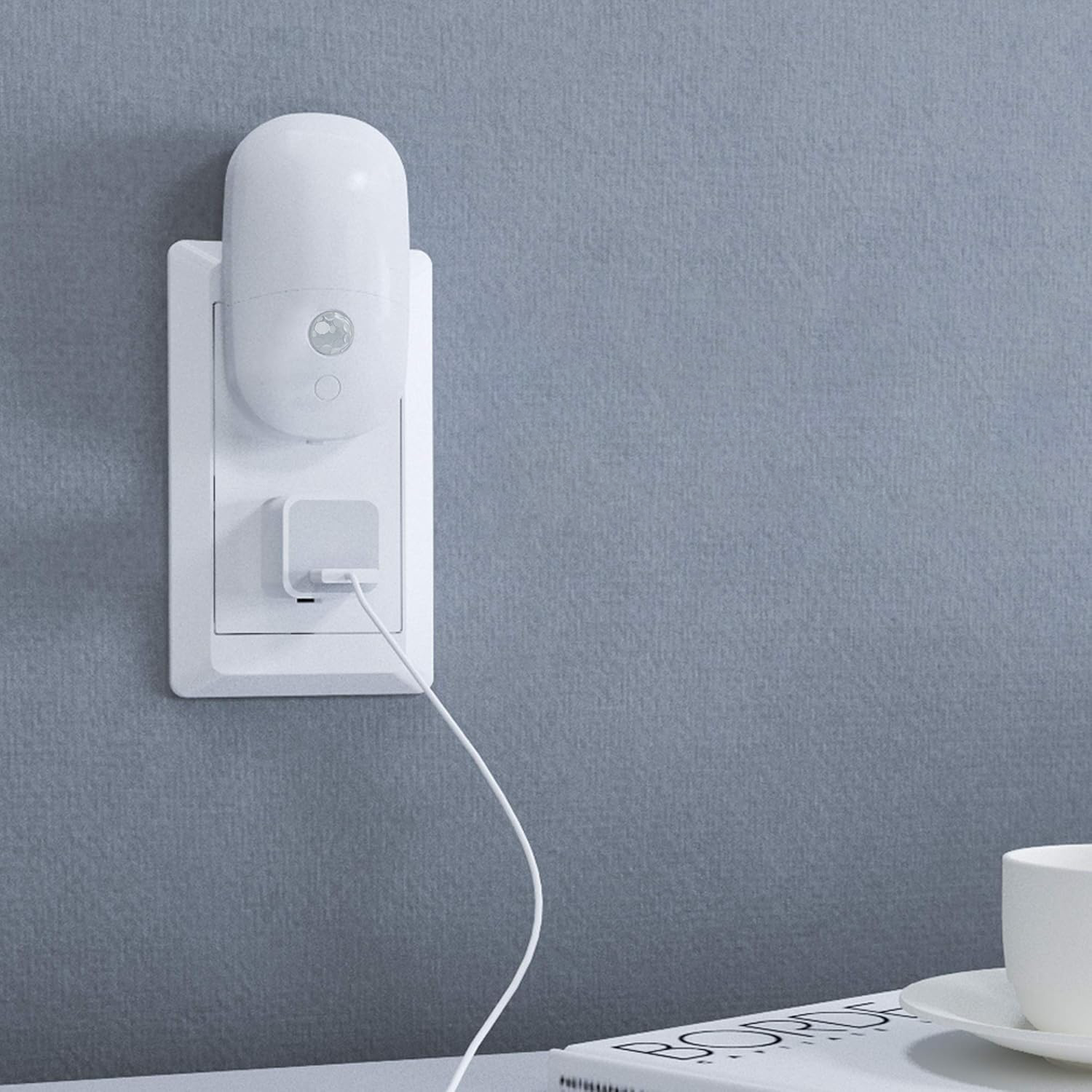 Plug-in Motion Sensor Night Light 5
