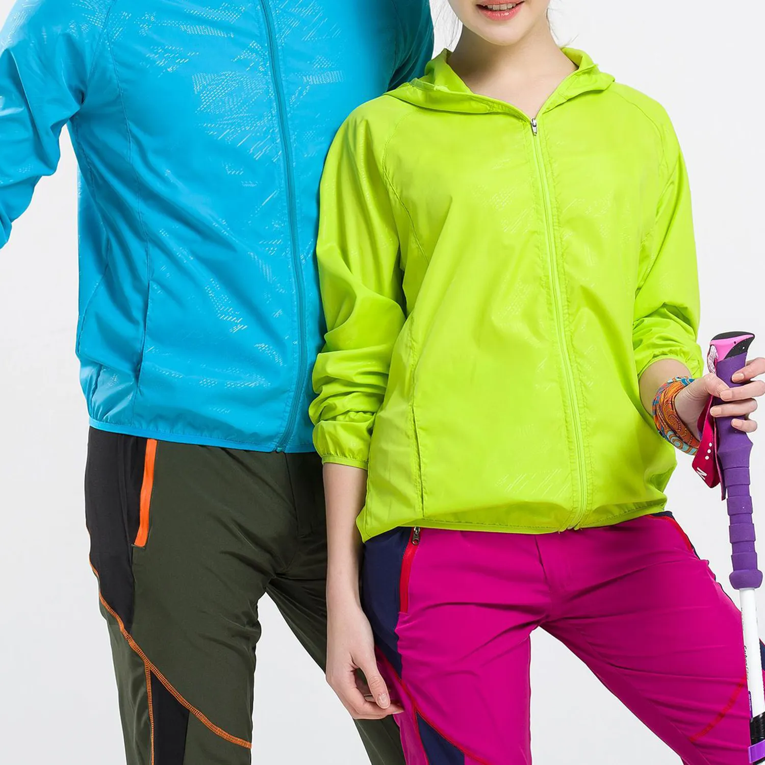 Light sun-protective clothing outdoors in summer 3