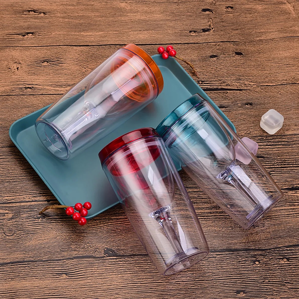 Plastic Double Layer Juice Wine Cups with Lids 3