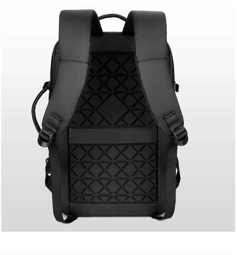 Custom Waterproof Travel Bags With USB Port 18