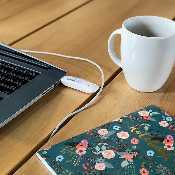 USB Diffuser with Clear Case and Magnet Closure 4