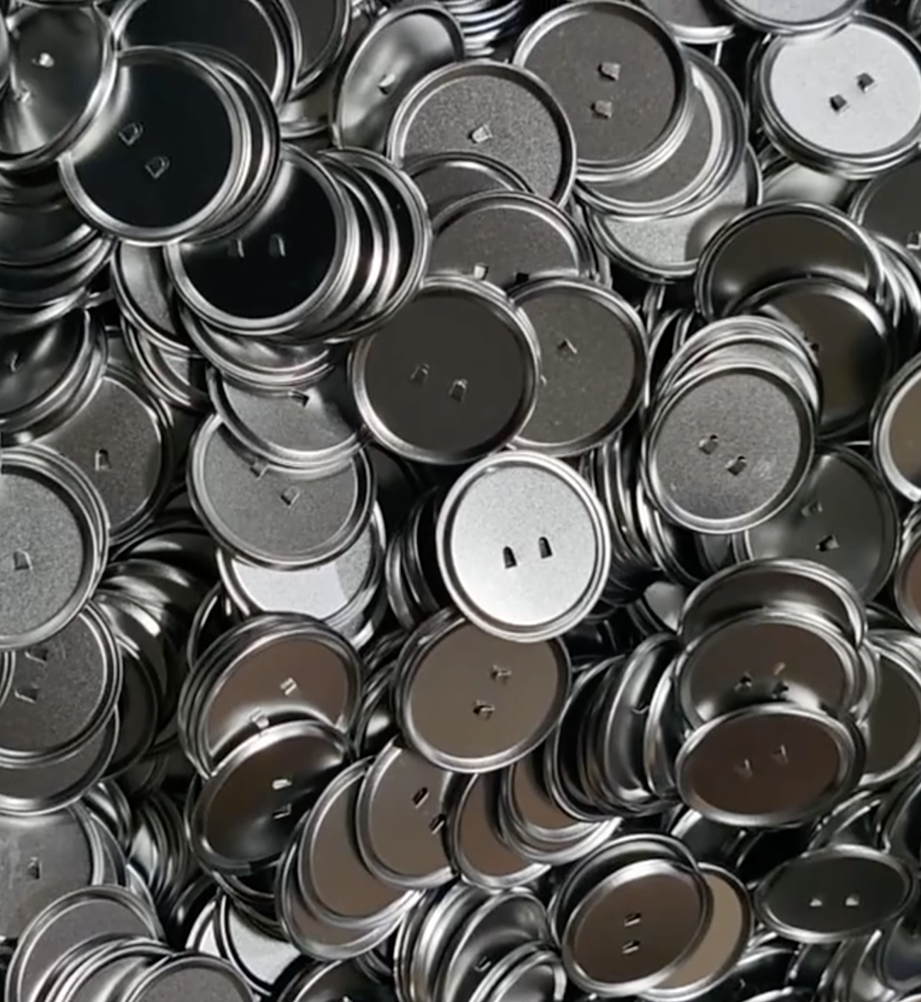 25mm Metal Pin Badge Round 3