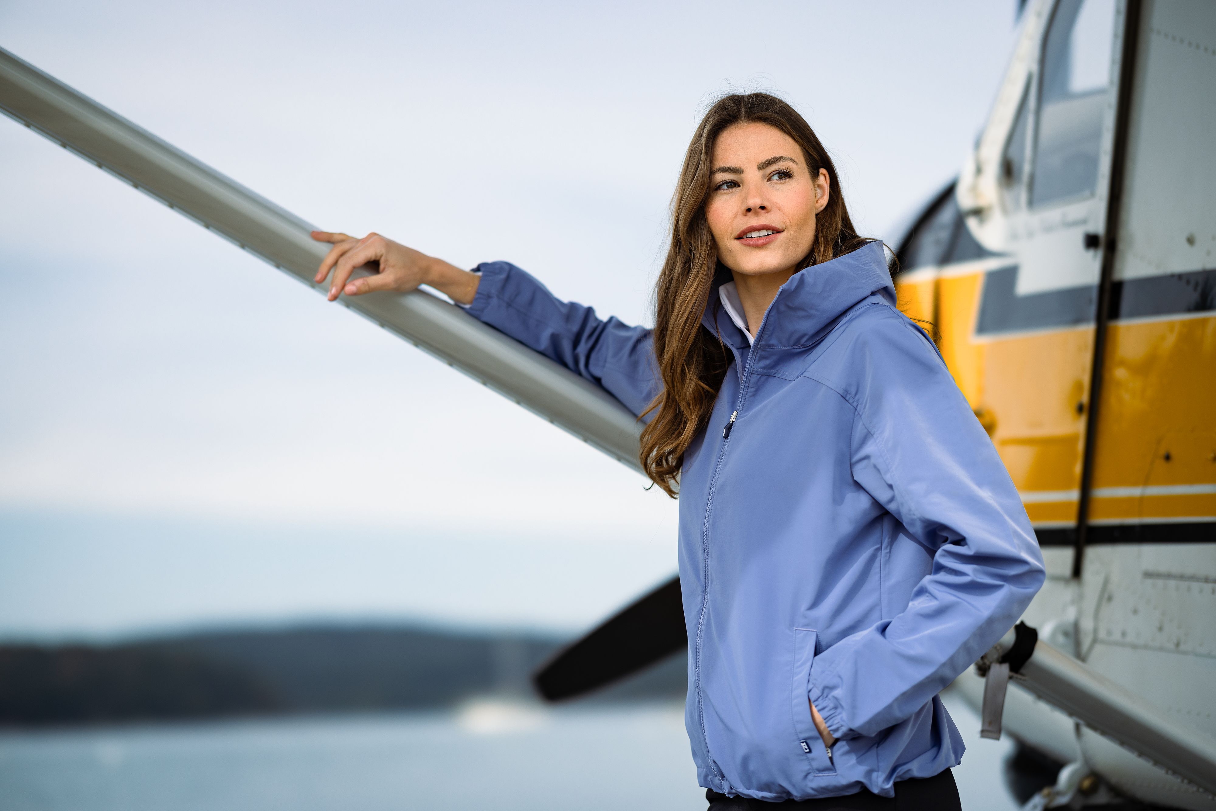 Cutter & Buck Charter Recycled Packable Womens Full Zip Jacket? 111