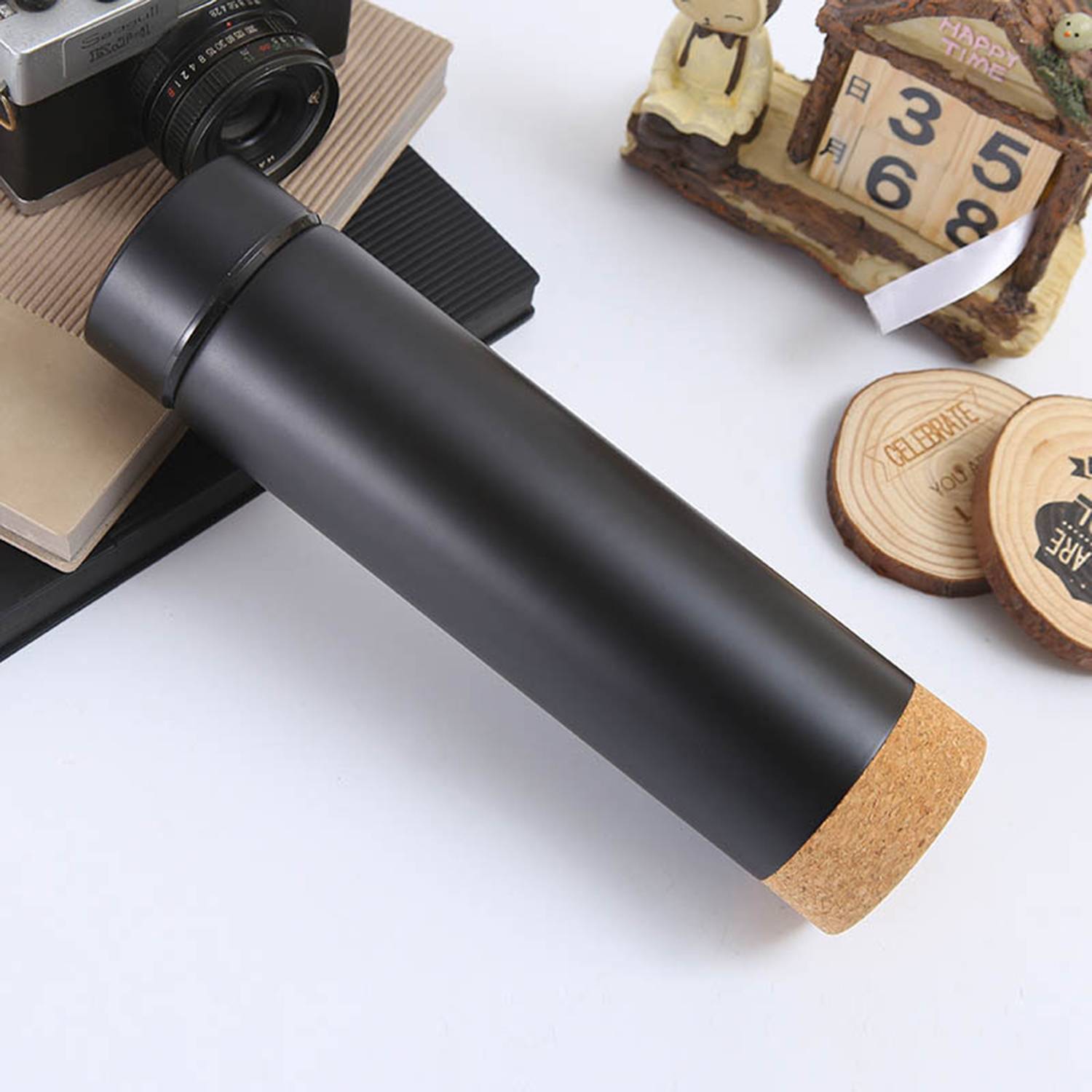 Large Capacity Stainless steel Insulated Bottle 3