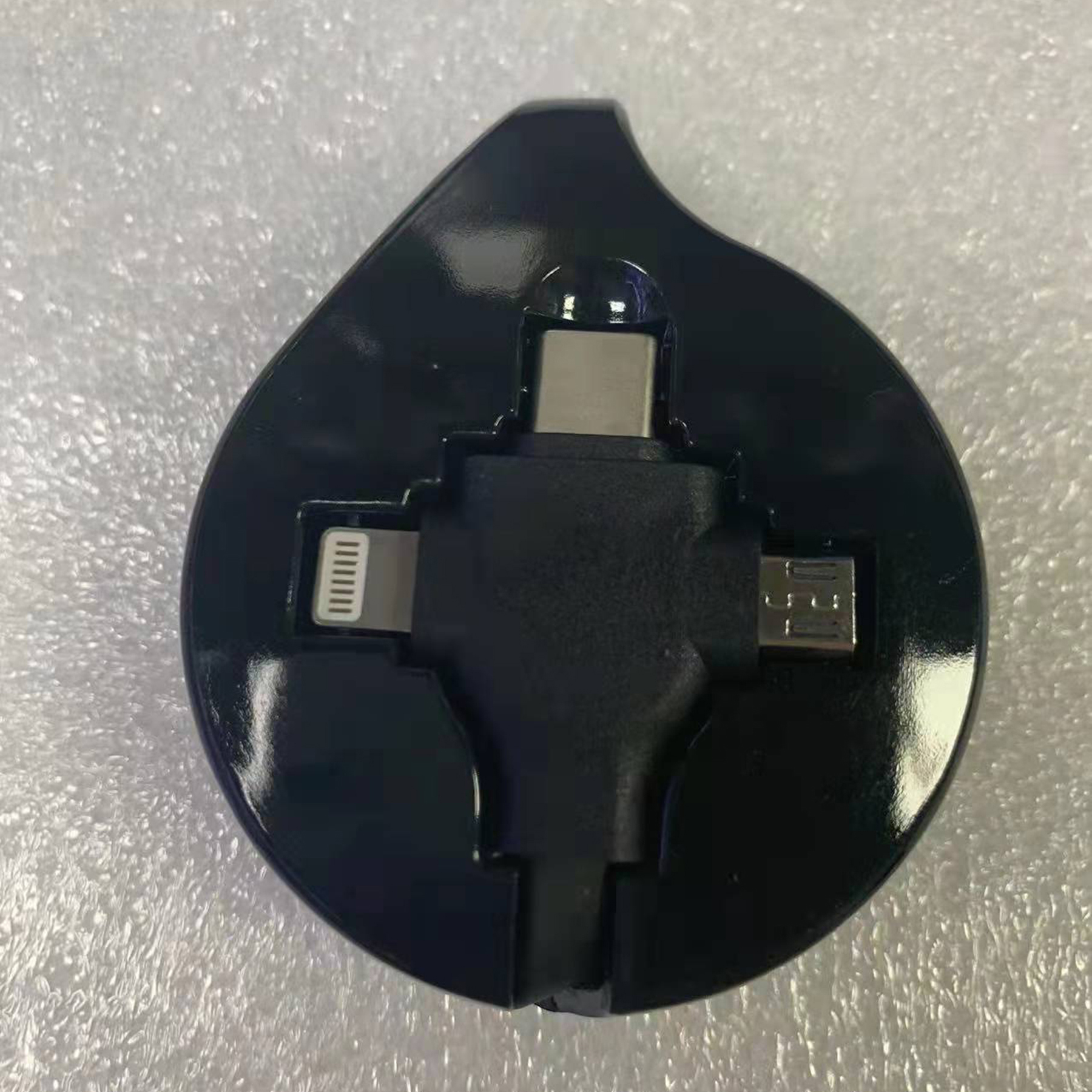 3 in 1 Retractable Charger Cable 2