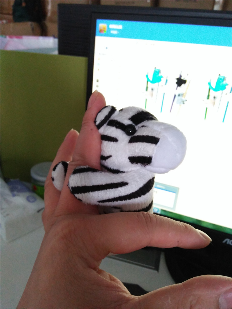 clip on animal 4
