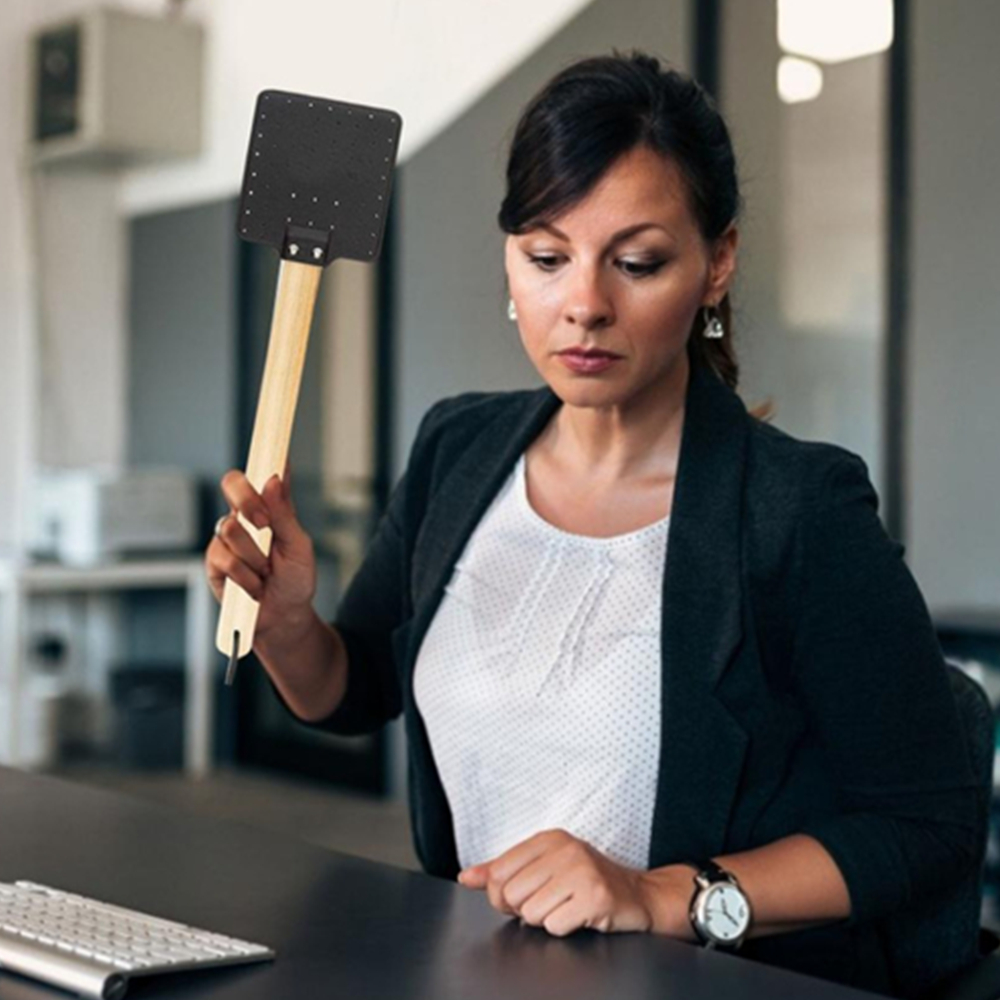 Leather Fly Swatter Mosquito Swatter With Wooden Handle 5