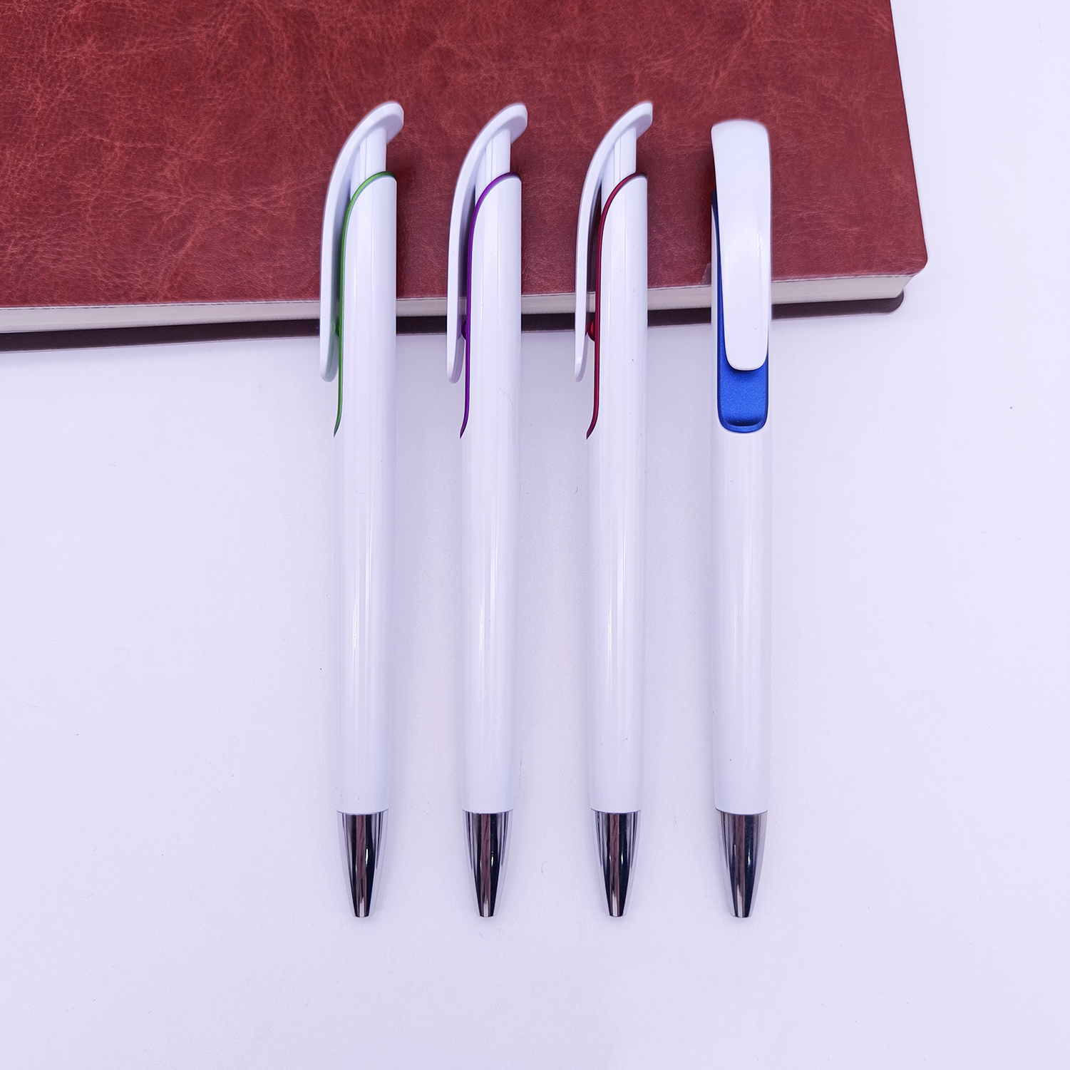 Retractable Black Ink 0.7Mm Ballpoint Pen 5