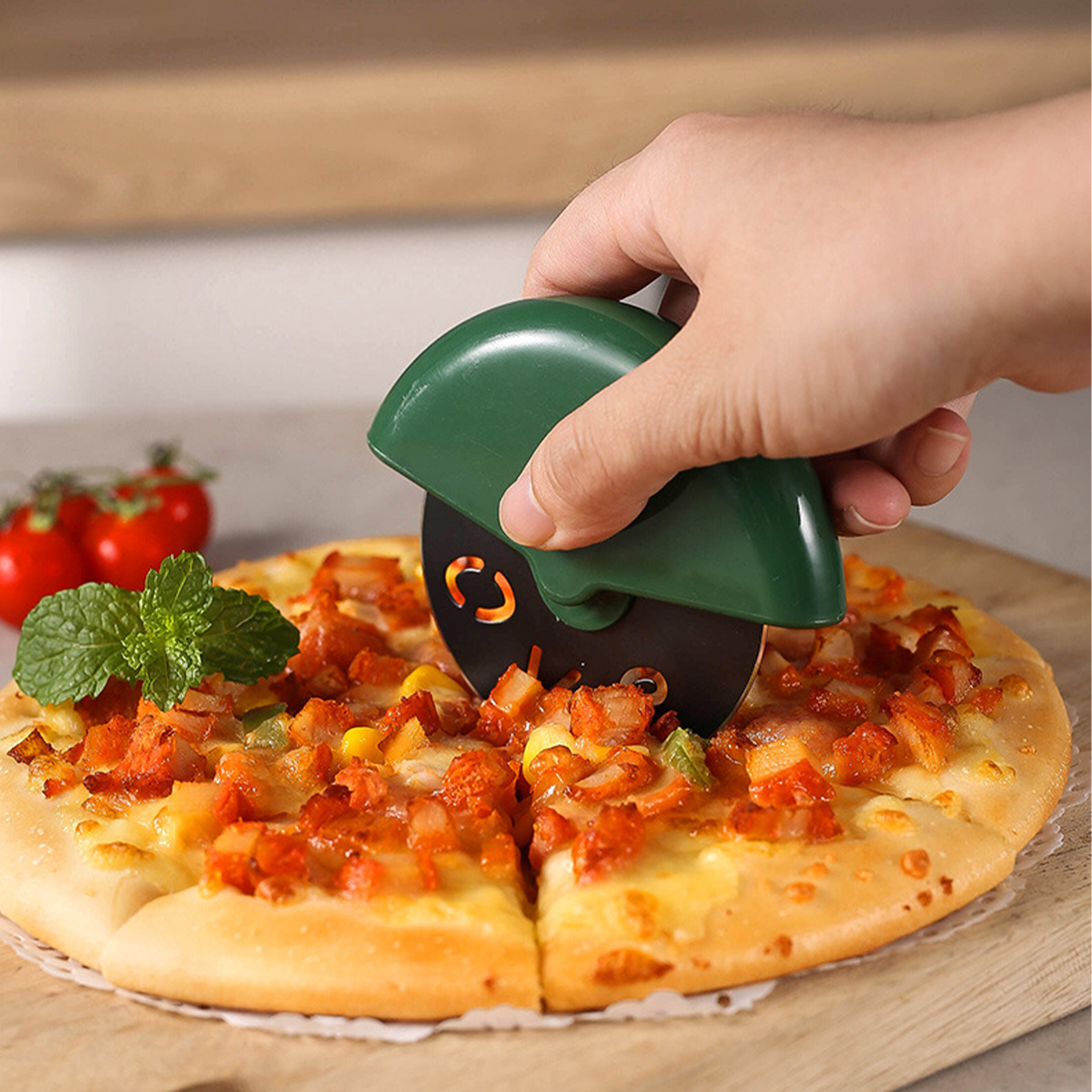 Stainless Steel Circular Hollow Pizza Cutting Knife 9