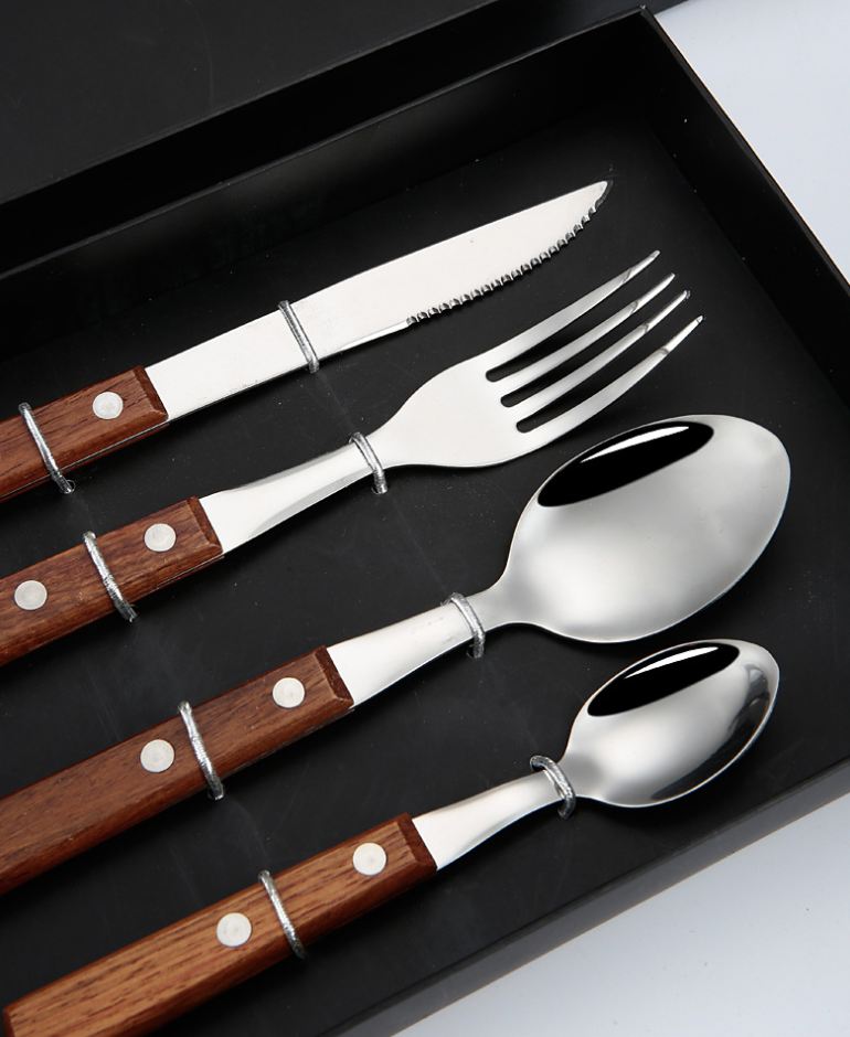 4 pcs Steak Knife Fork Spoon Set Wooden Handle 2